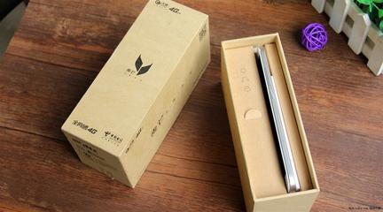 華為麥芒5外包裝