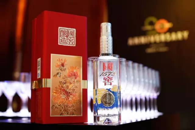 國窖1573紅爵包裝