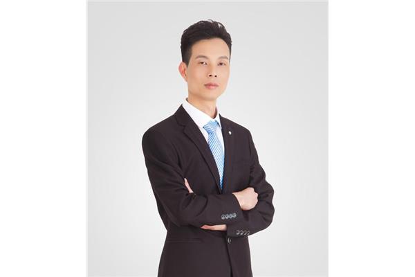 廣告設(shè)計(jì)職場(chǎng)人物訪談